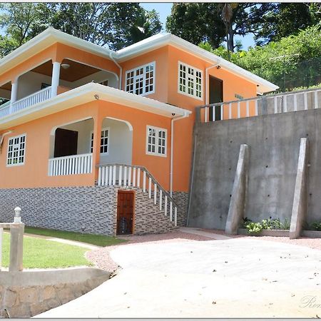 Exotic Guest House Anse Volbert Village Oda fotoğraf