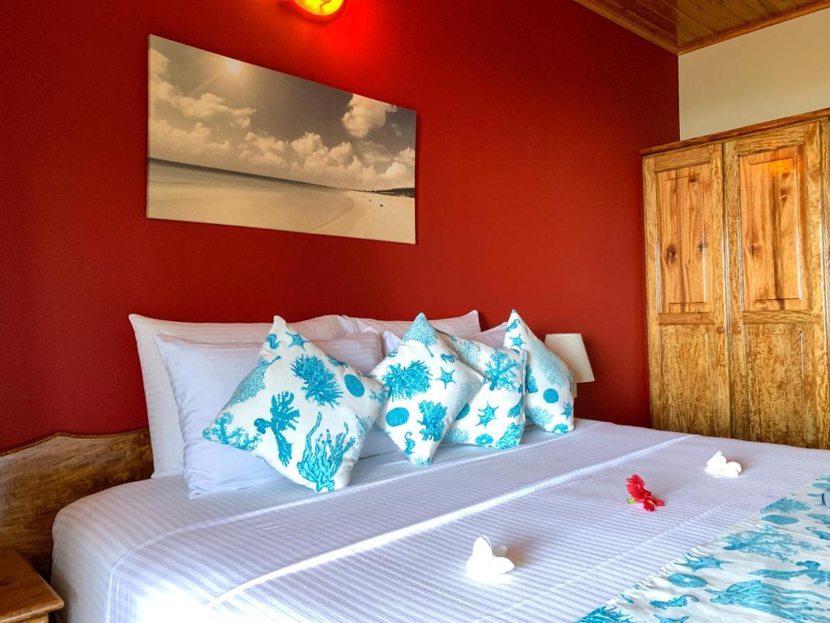 Exotic Guest House Anse Volbert Village Dış mekan fotoğraf