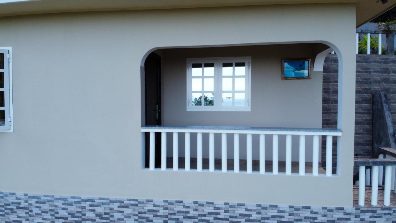 Exotic Guest House Anse Volbert Village Dış mekan fotoğraf