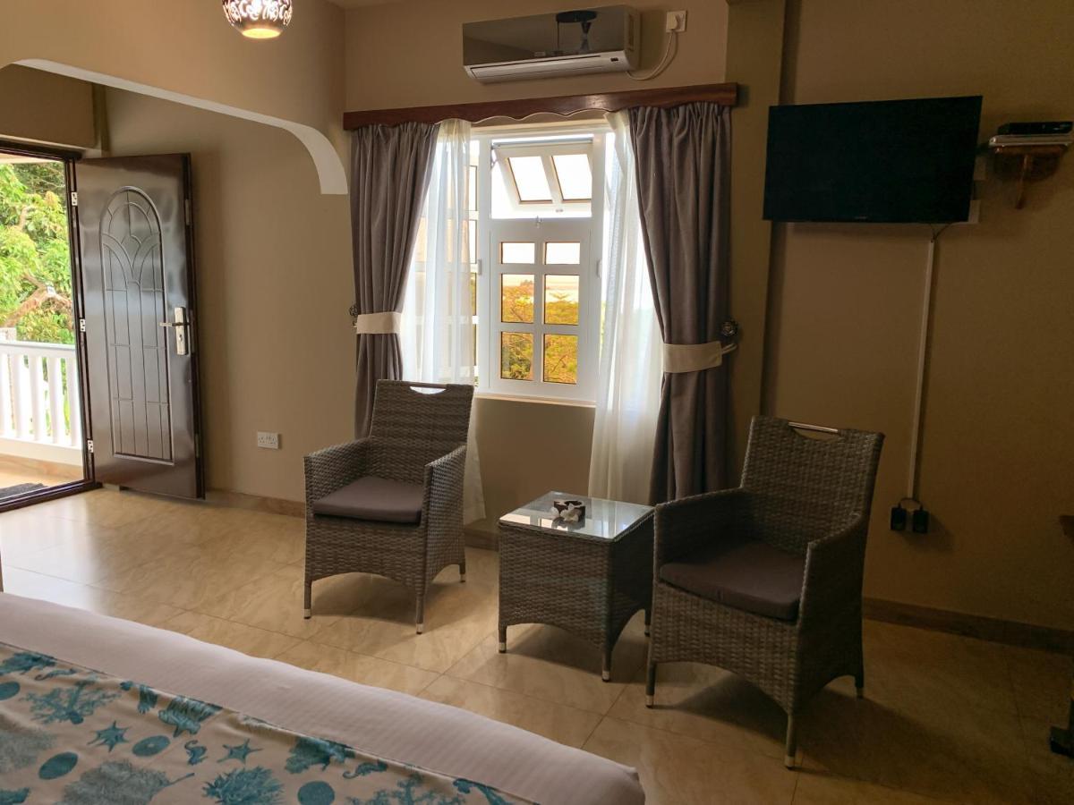 Exotic Guest House Anse Volbert Village Dış mekan fotoğraf
