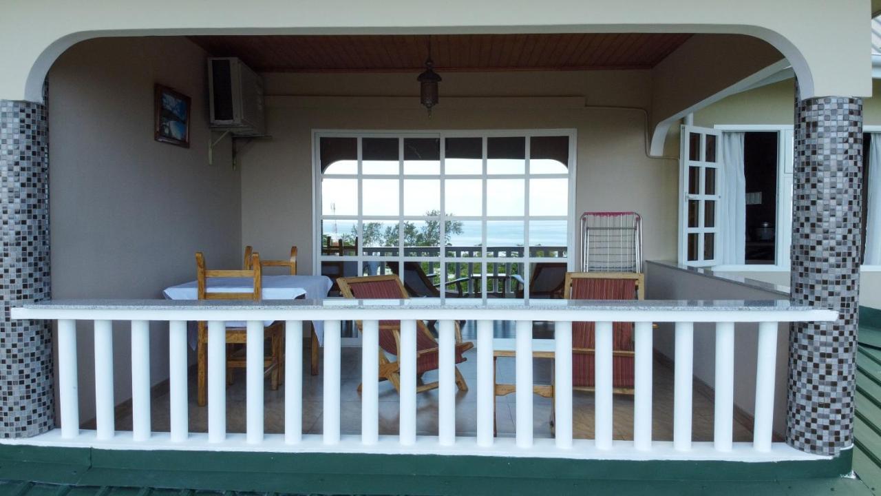 Exotic Guest House Anse Volbert Village Dış mekan fotoğraf